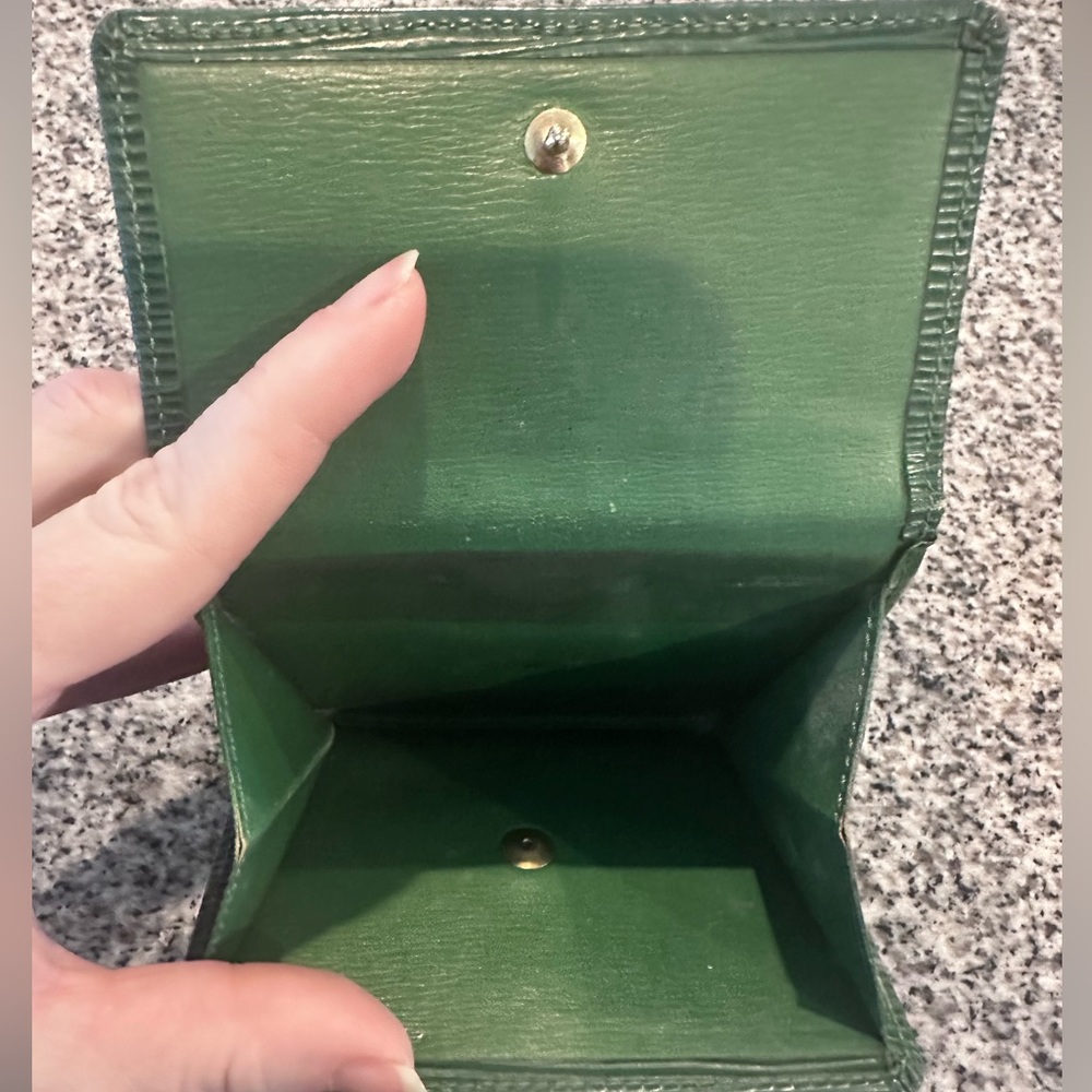 Louis Vuitton Green Epi Multi fold Wallet - Picture 7 of 7